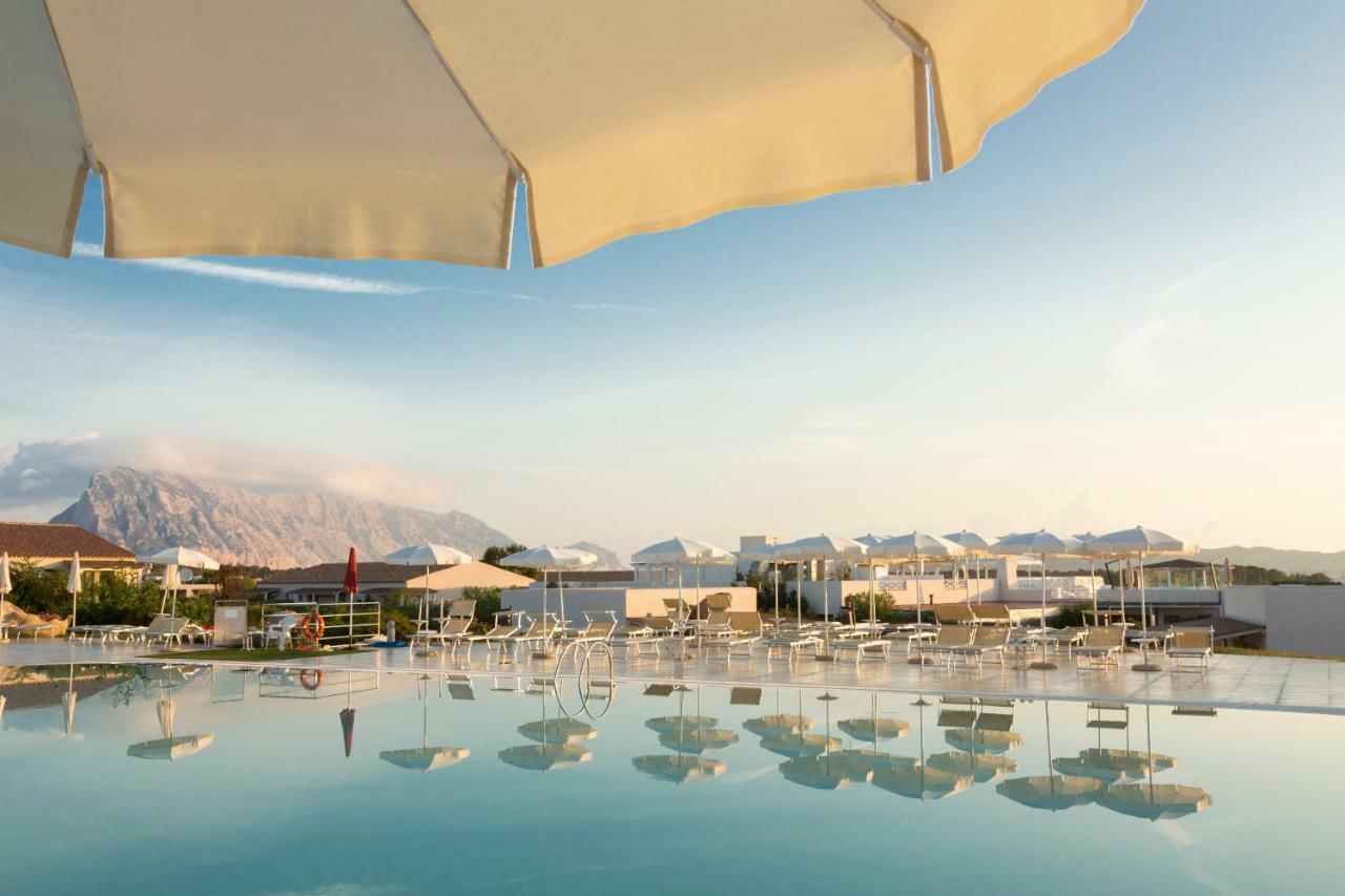 Grande Baia Resort & Spa サン・テオドーロ エクステリア 写真